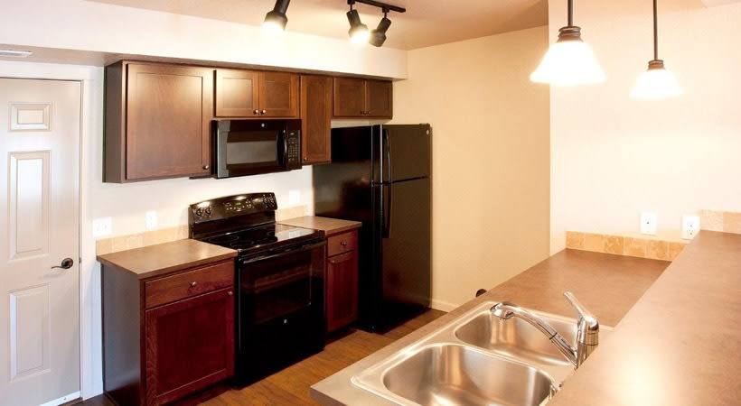 Apartment for rent at Residence at Whispering Hills, 635 SW Golden Hills Dr, Pullman, WA 99163