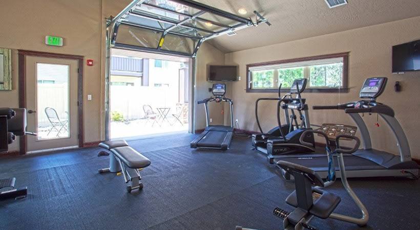 Apartment for rent at Residence at Whispering Hills, 635 SW Golden Hills Dr, Pullman, WA 99163