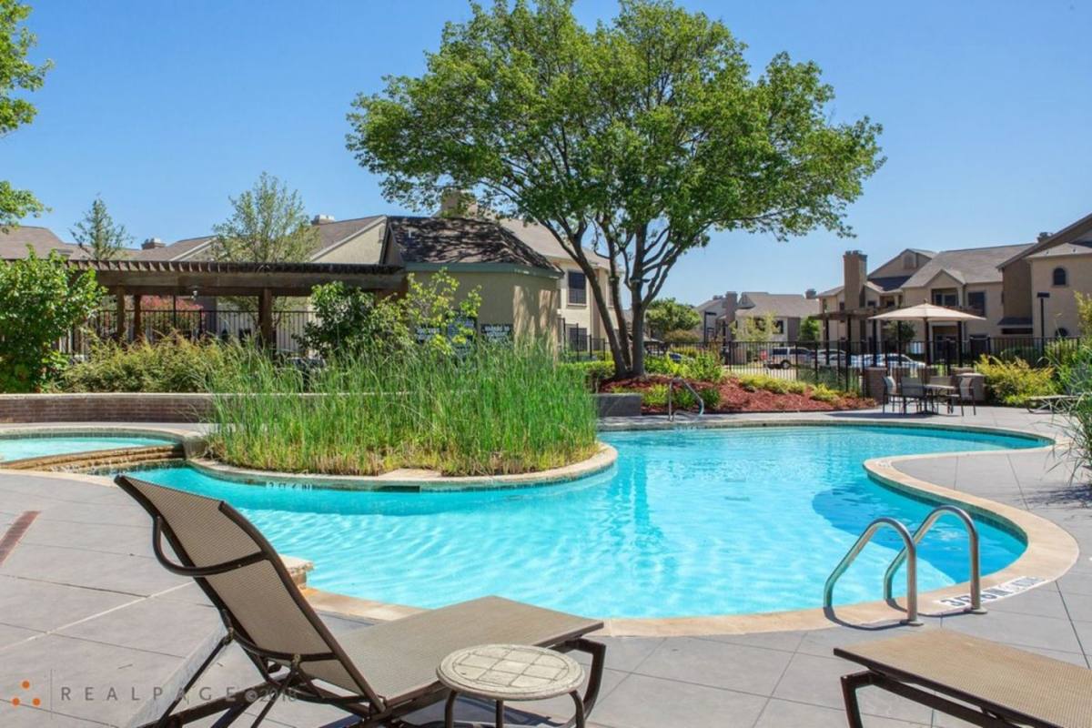 Apartment for rent at Gardens of Valley Ranch, 430 Red River Trail, Irving, TX 75063