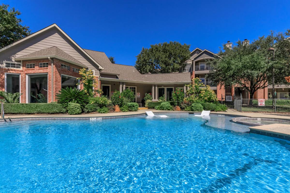 Apartment for rent at Fountains of Tomball, 1011 Village Square Dr, Tomball, TX 77375