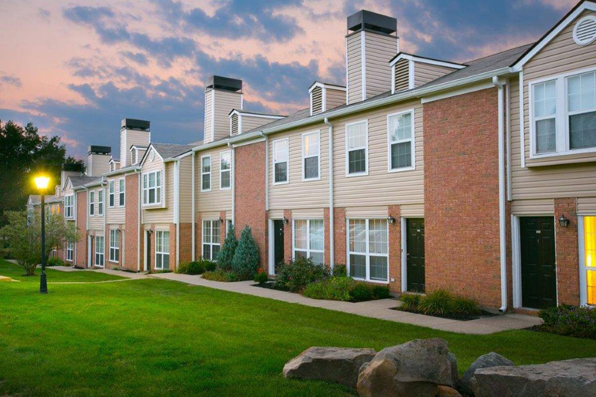 Townhouse for rent at 6636 Deerfield Dr, Northfield, OH 44067