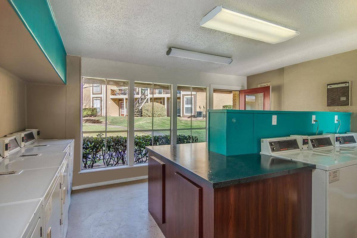 Apartment for rent at Keller Oaks, 2121 Marsh Lane, Carrollton, TX 75006