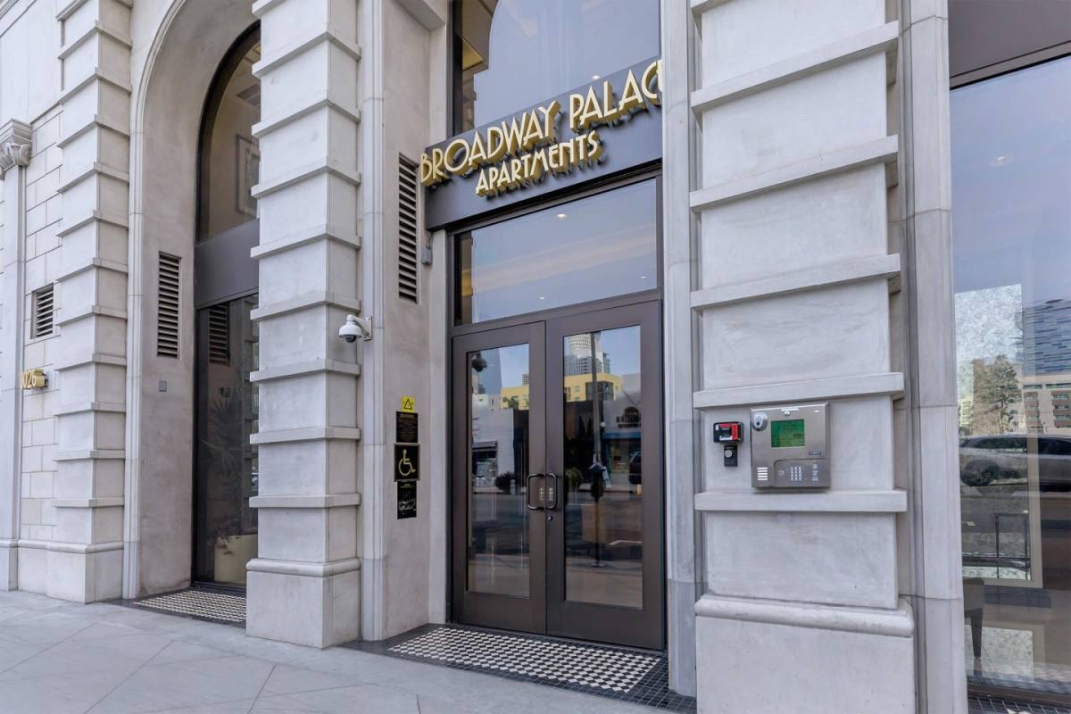 Apartment for rent at Broadway Palace South, 1026 S Broadway, Los Angeles, CA 90015