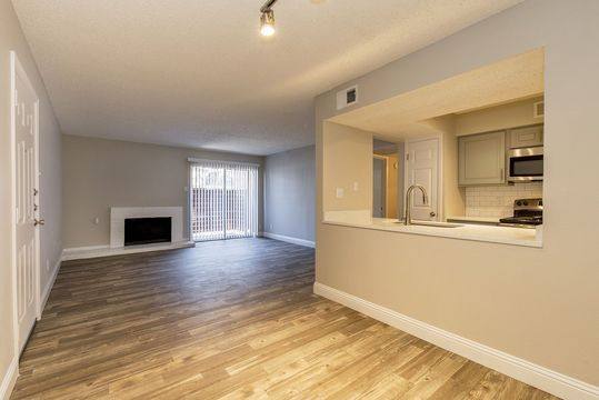Apartment for rent at Vine, 711 Trinity Circle, Arlington, TX 76006