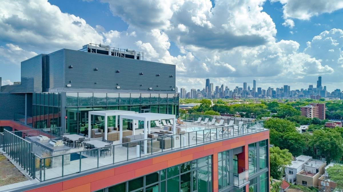 Apartment for rent at Elevate Lincoln Park, 930 W Altgeld St, Chicago, IL 60614