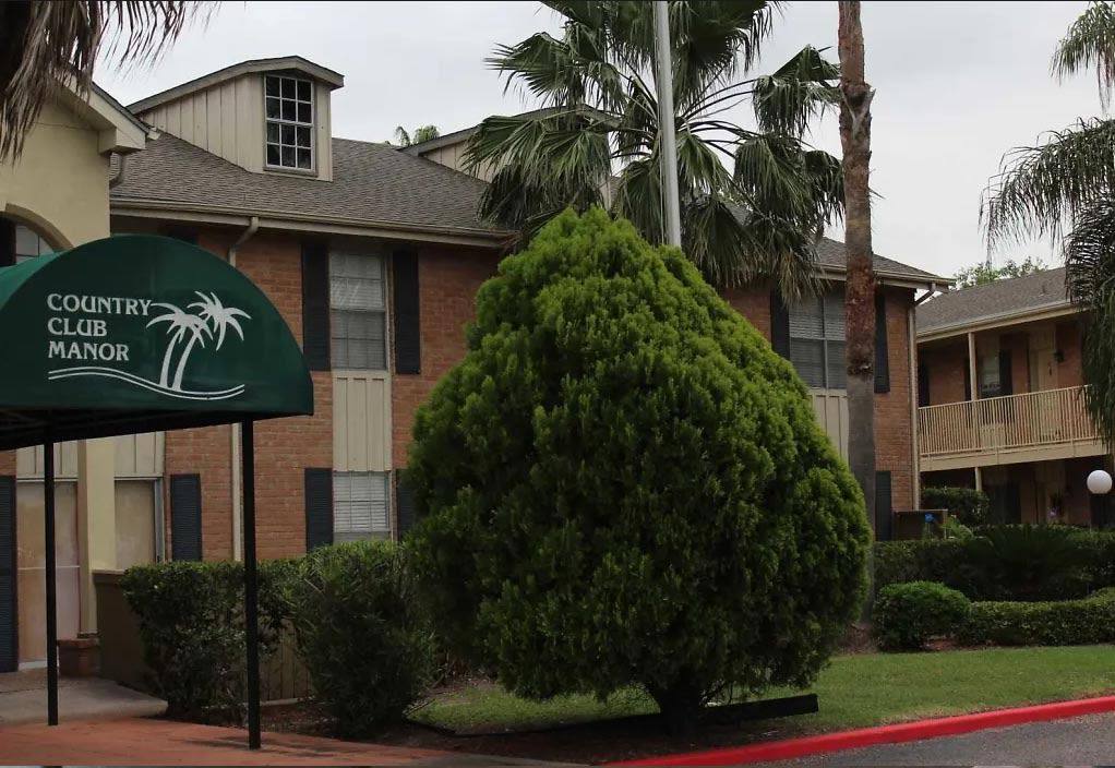 Apartment for rent at Country Club Manor, 5430 Saratoga Blvd, Corpus Christi, TX 78413
