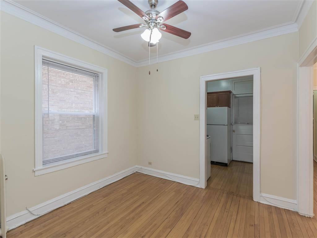 Apartment for rent at Ashland Manor, 4874 N Ashland Ave, Chicago, IL 60640