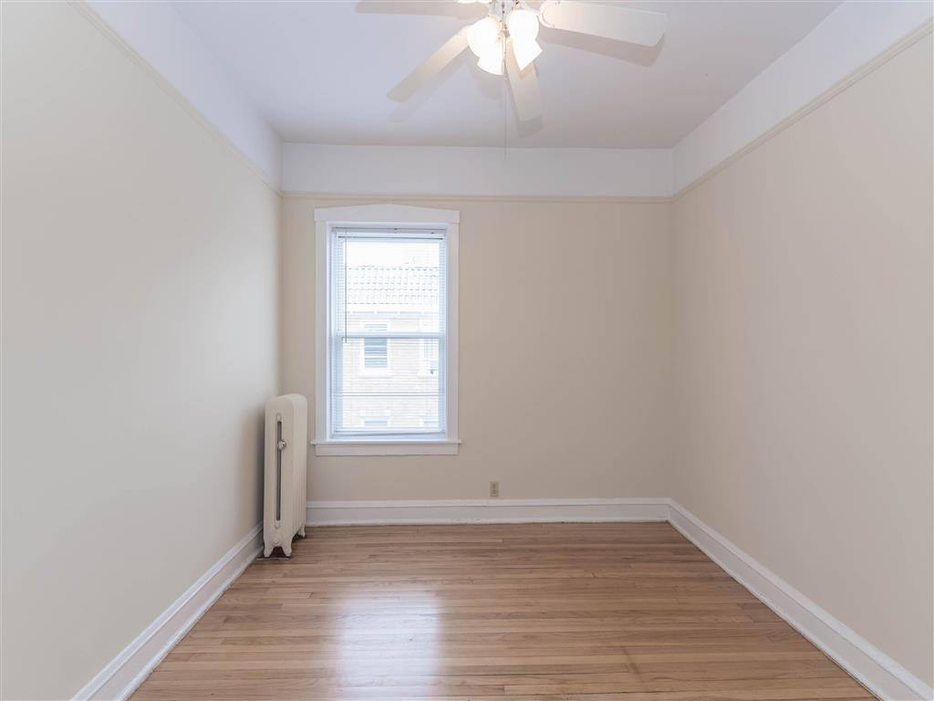 Apartment for rent at Ashland Manor, 4874 N Ashland Ave, Chicago, IL 60640