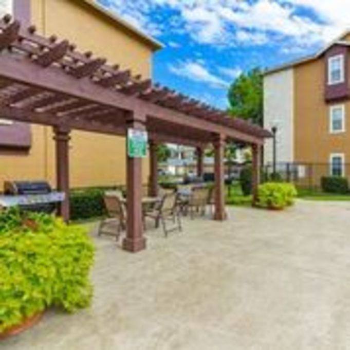 Apartment for rent at Limestone Ranch, 650 E Vista Ridge Mall Dr, Lewisville, TX 75067