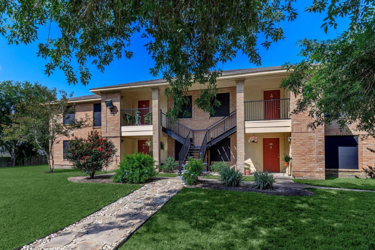 Apartment for rent at Beeville Station, 500 S Hillside Dr, Beeville, TX 78102