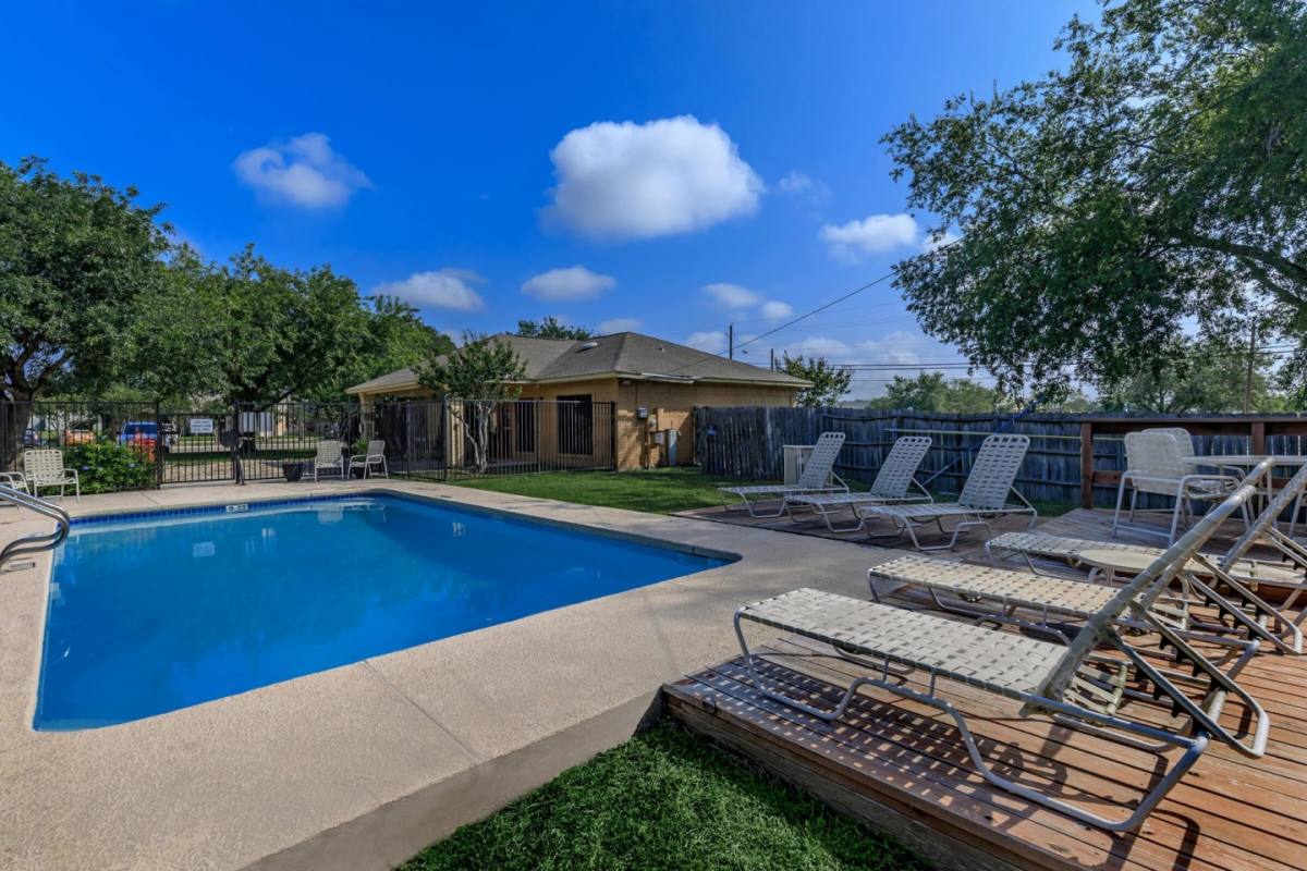 Apartment for rent at Beeville Station, 500 S Hillside Dr, Beeville, TX 78102