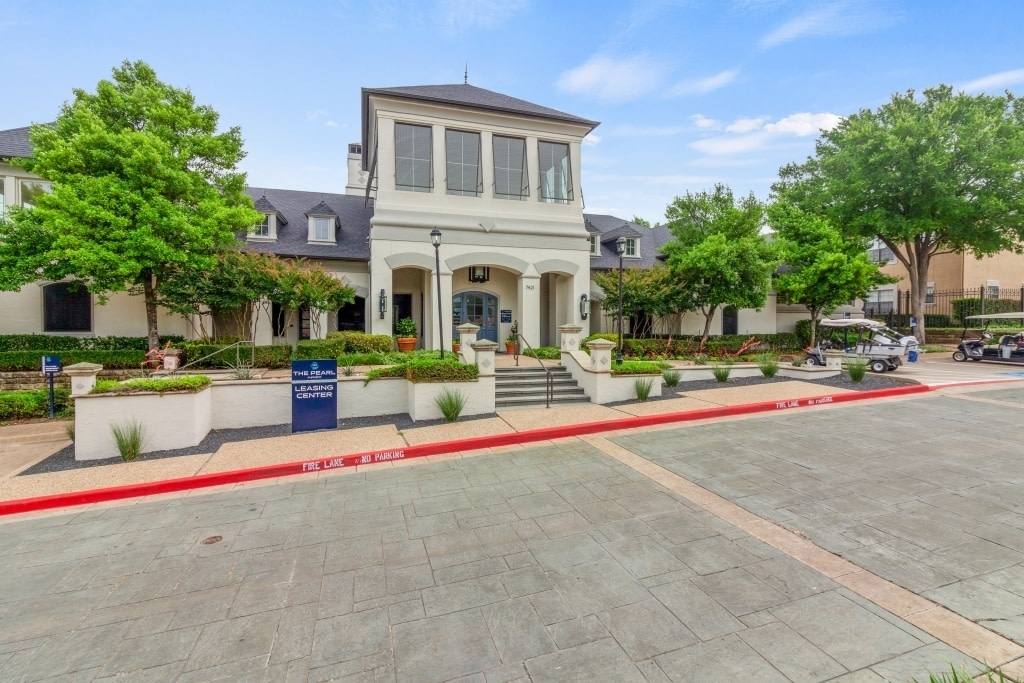 Apartment for rent at The Pearl on Frankford, 7421 Frankford Rd, Dallas, TX 75252