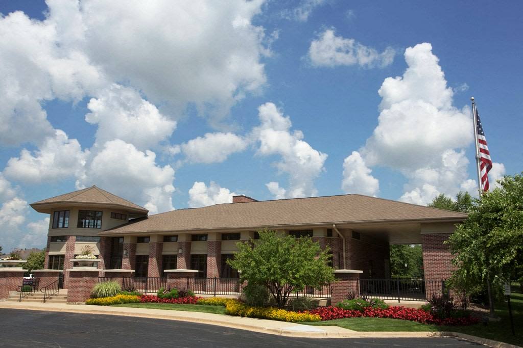 Apartment for rent at Butterfield Oaks, 2288 Oakmeadow Dr, Aurora, IL 60502