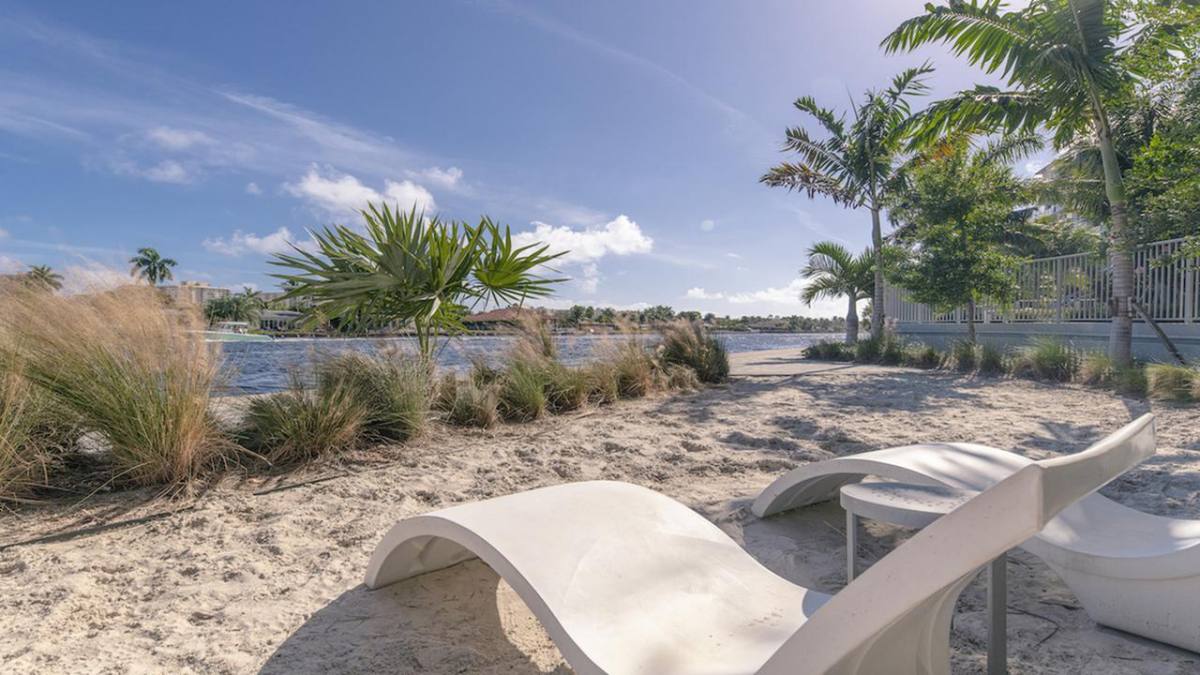 Apartment for rent at Emera Port Royale, 3333 Port Royale Dr S, Fort Lauderdale, FL 33308