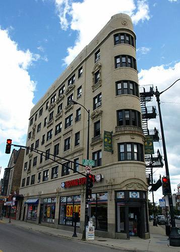 Apartment for rent at 1157 W Diversey Parkway, Chicago, IL 60614