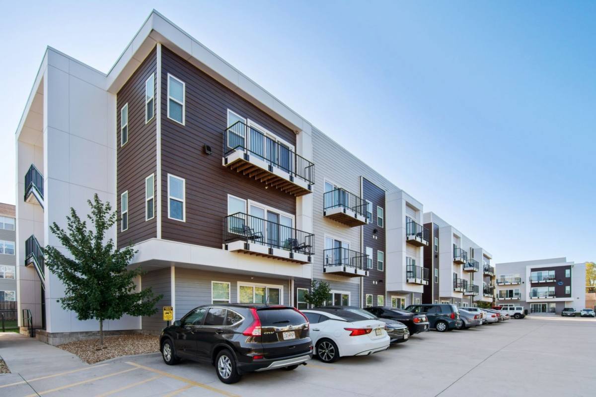 Apartment for rent at Elevate - Student Living, 701 E Elm St, Springfield, MO 65806
