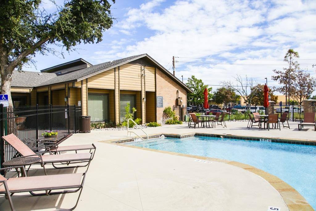 Apartment for rent at Hawthorne House, 2811 W Loop 250 N, Midland, TX 79705