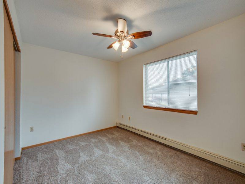 Apartment for rent at Oakhaven Estates, 1110-1150 7th St SE, Saint Cloud, MN 56304