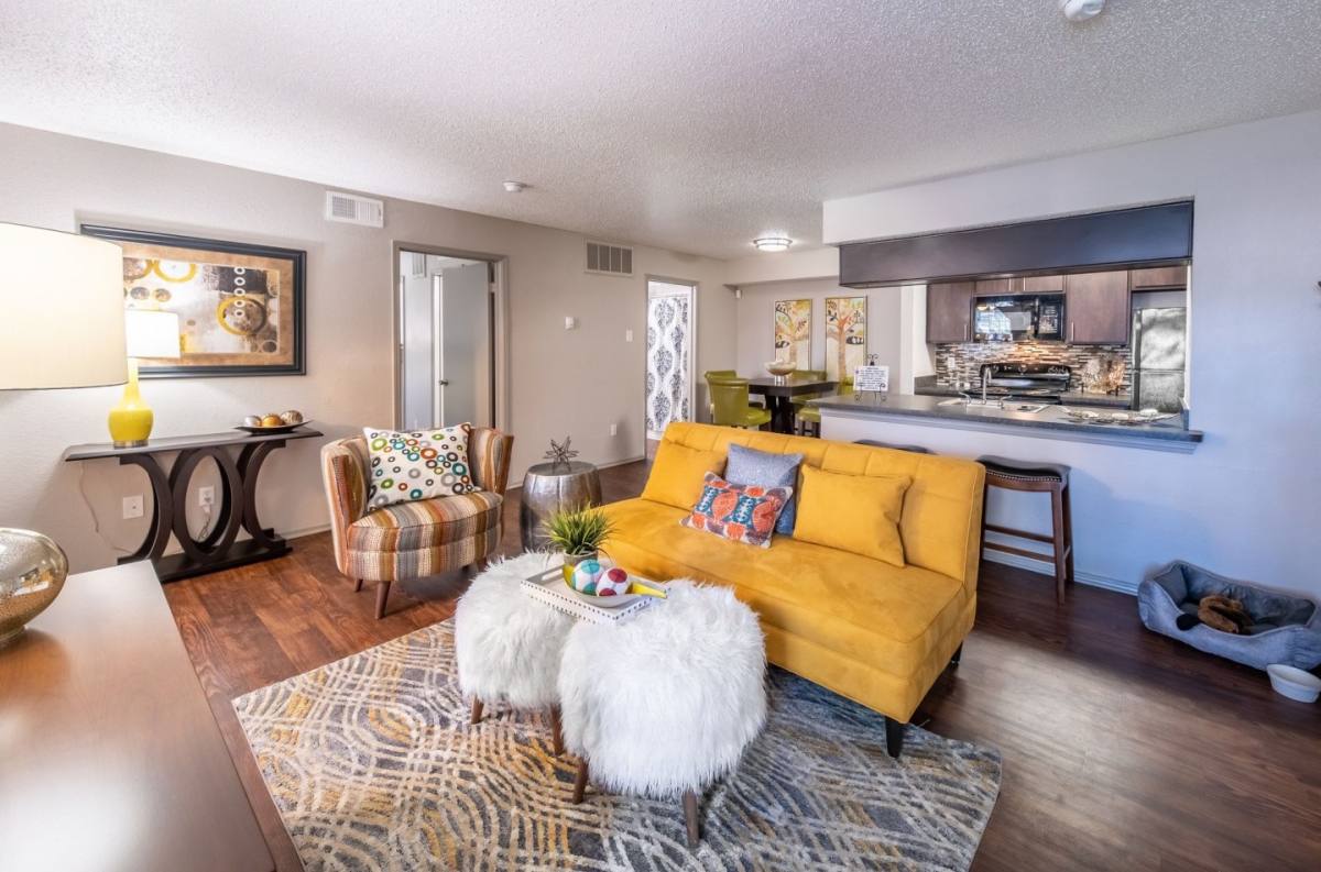 Apartment for rent at Trails of Towne Lake, 1147 Esters Rd, Irving, TX 75061