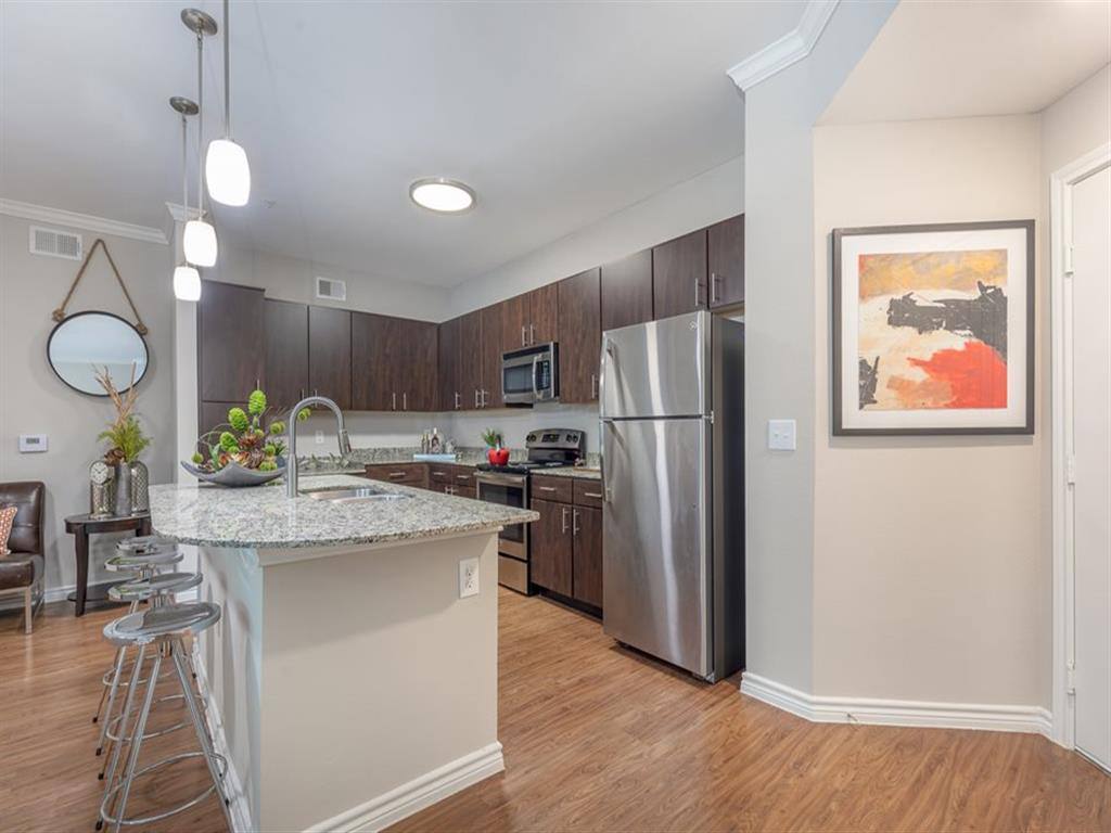 Apartment for rent at Delray, 1715 Enclave Parkway, Houston, TX 77077