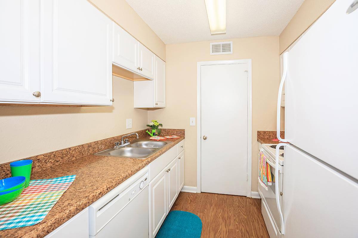 Apartment for rent at Bluffs Over Cumberland, 939 S Riverside Dr, Clarksville, TN 37040