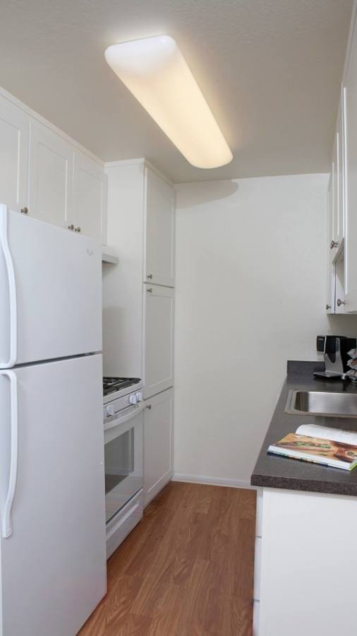 Apartment for rent at Eaves Creekside, 151 Calderon Ave, Mountain View, CA 94041