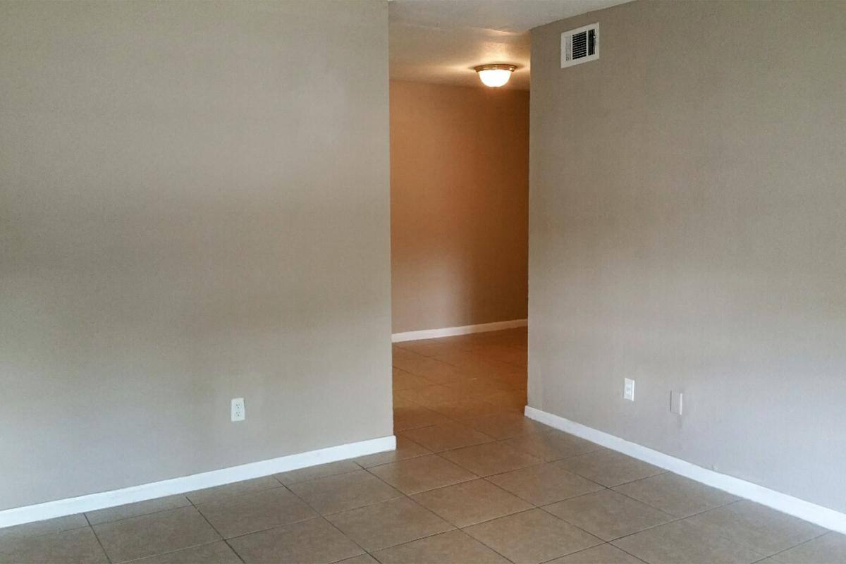 Apartment for rent at Woodvine, 7550 Long Point Rd, Houston, TX 77055