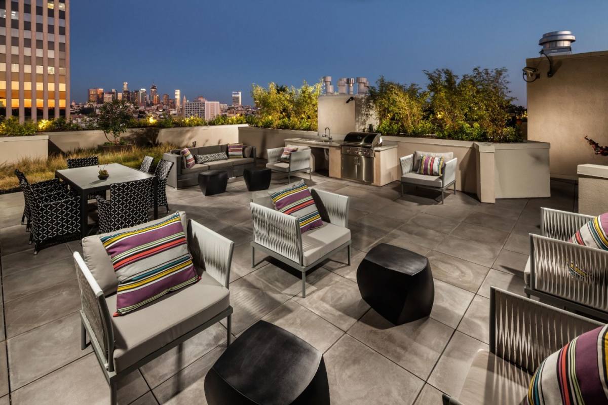 Apartment for rent at K2la, 685 S New Hampshire Ave, Los Angeles, CA 90005