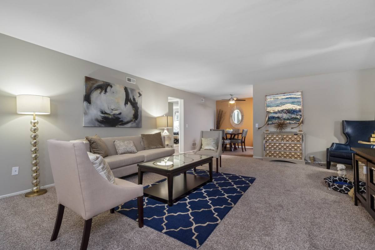 Apartment for rent at Diamond Forest, 23140 Halsted Rd, Farmington, MI 48335