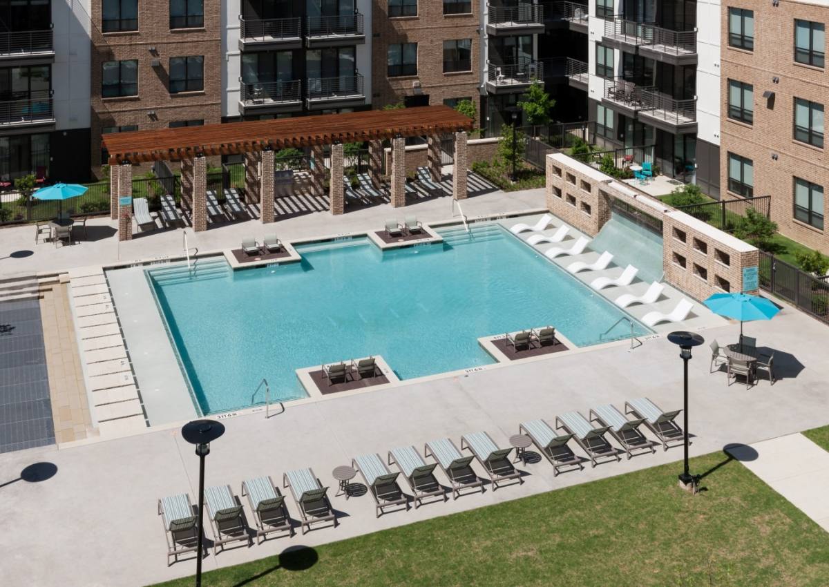 Apartment for rent at Eleven10 at Farmers Market, 1110 S Cesar Chavez Blvd, Dallas, TX 75201