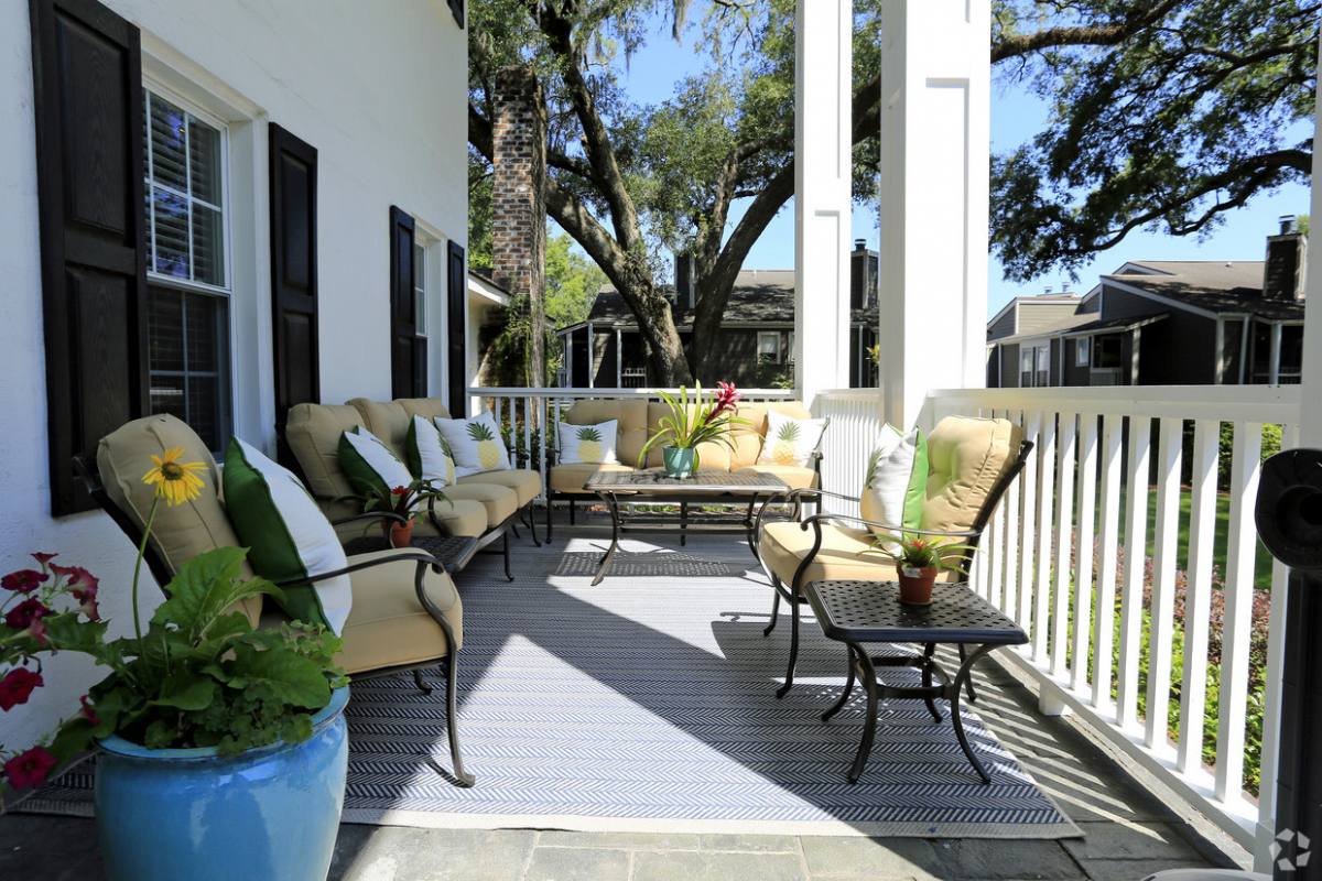 Apartment for rent at The Avenues of West Ashley, 2225 Ashley River Rd, Charleston, SC 29414