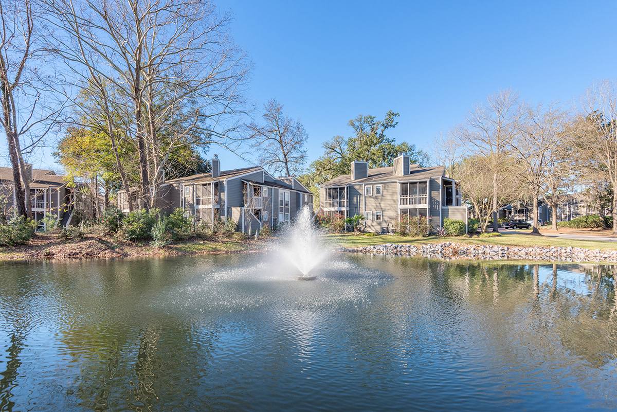 Apartment for rent at The Avenues of West Ashley, 2225 Ashley River Rd, Charleston, SC 29414