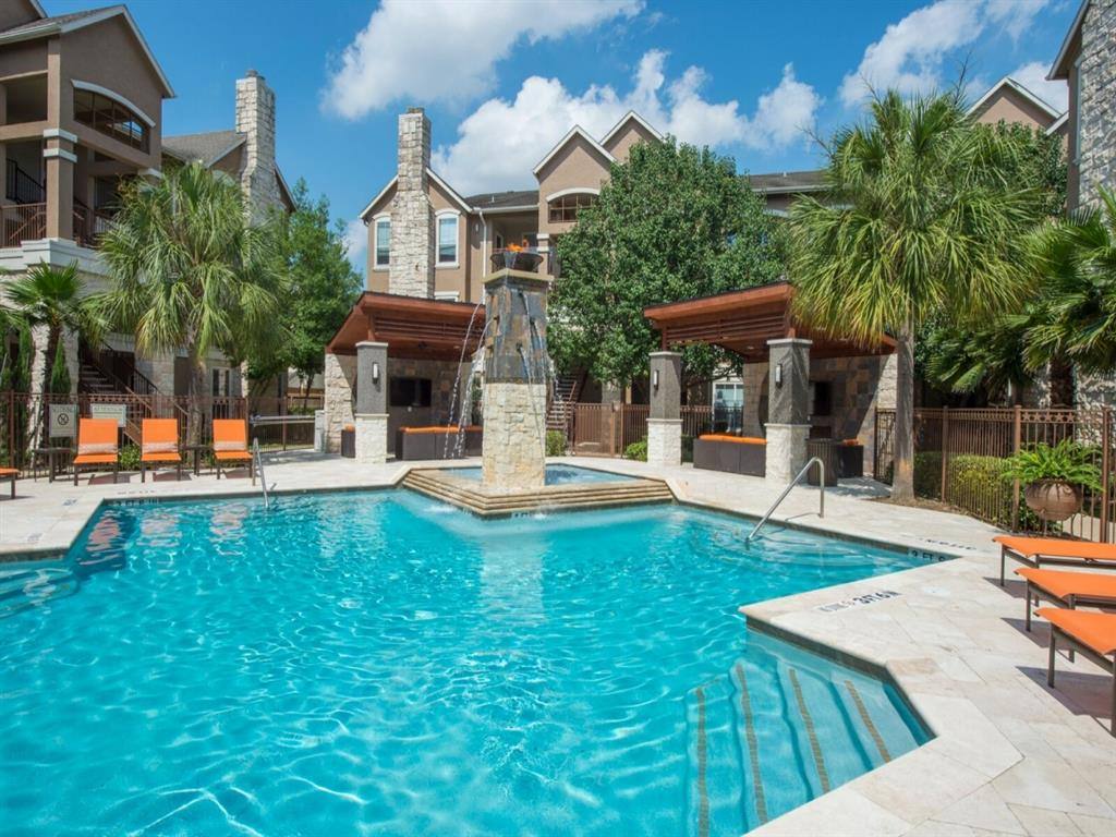 Apartment for rent at The Retreat at Westpark, 10575 Westpark Dr, Houston, TX 77042