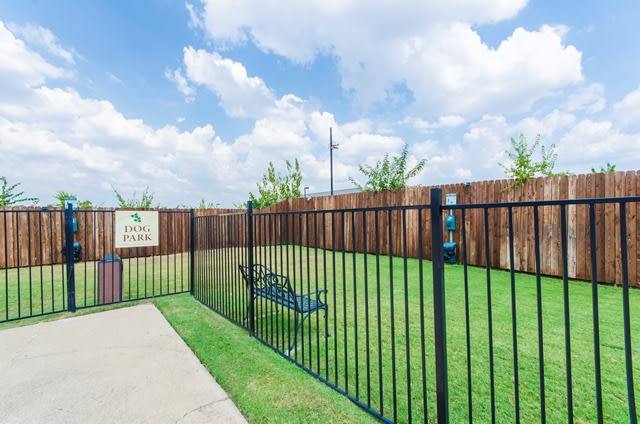 Apartment for rent at Bardin Oaks, 4624 Windstone Dr, Arlington, TX 76018