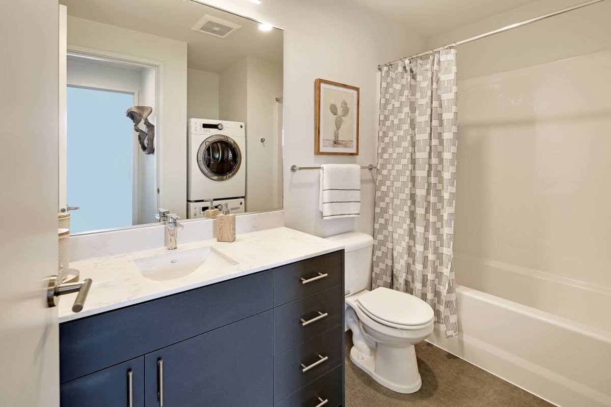 Apartment for rent at East Union, 2220 E Union St, Seattle, WA 98122
