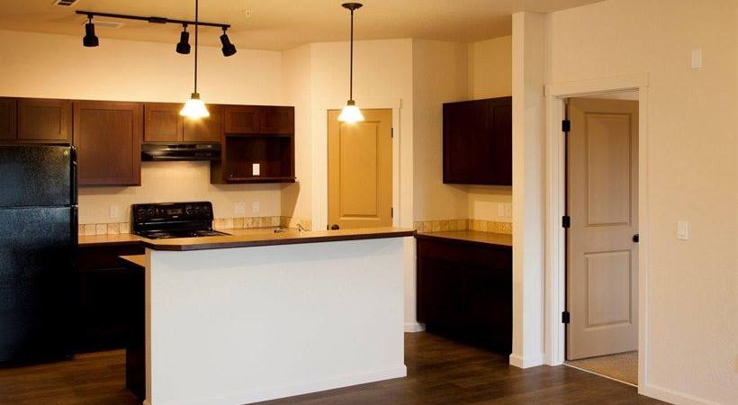 Apartment for rent at Residence at Whispering Hills West, 635 SW Golden Hills Dr, Pullman, WA 99163