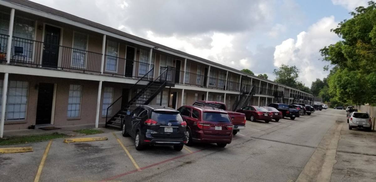 Apartment for rent at Pecan Villa, 4725 N Main St, Houston, TX 77009