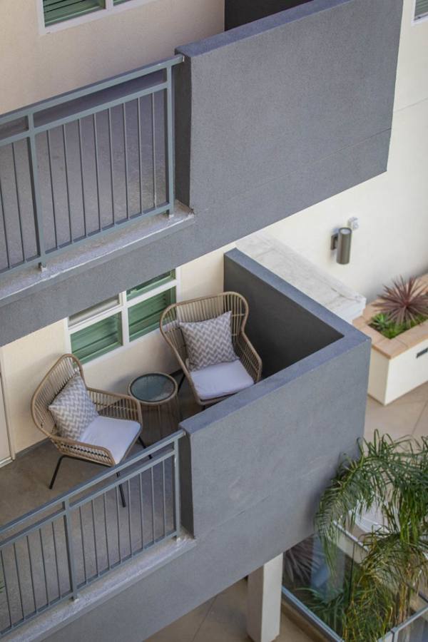 Apartment for rent at Mira, 21425 Vanowen St, Canoga Park, CA 91303