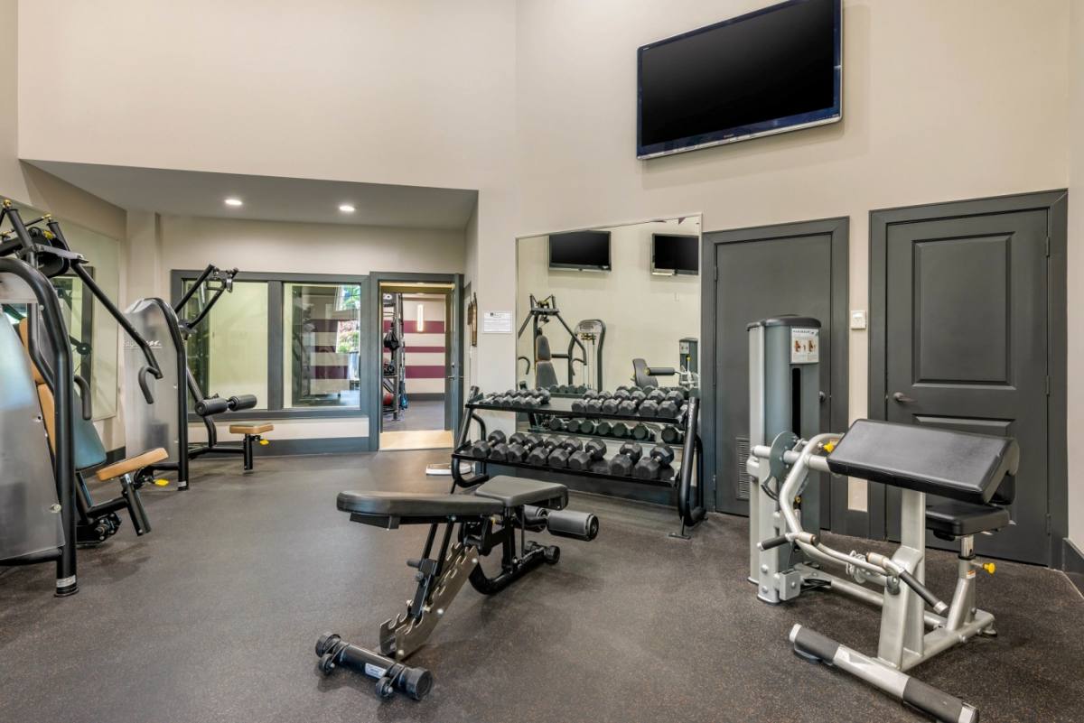 Apartment for rent at Bell at Universal, 6350 Vineland Rd, Orlando, FL 32819