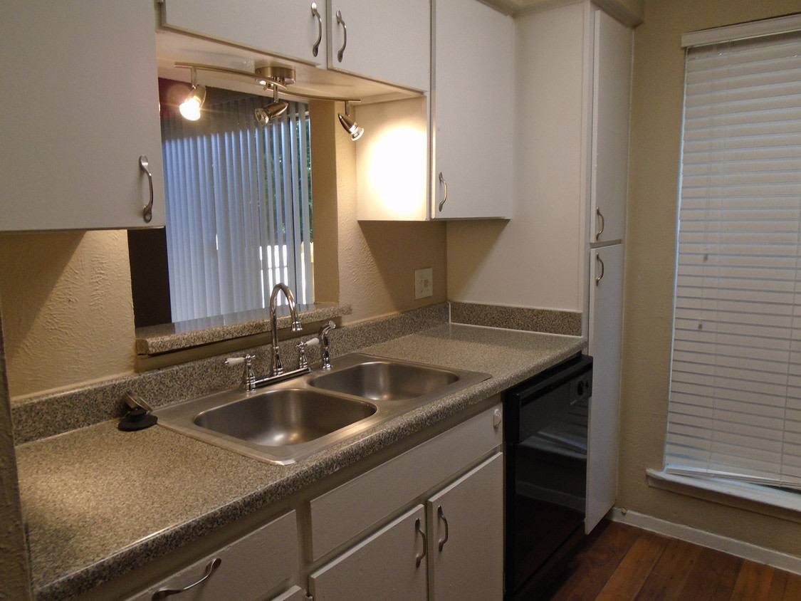 Townhouse for rent at Regal Court, 5800 Preston View Blvd, Dallas, TX 75240