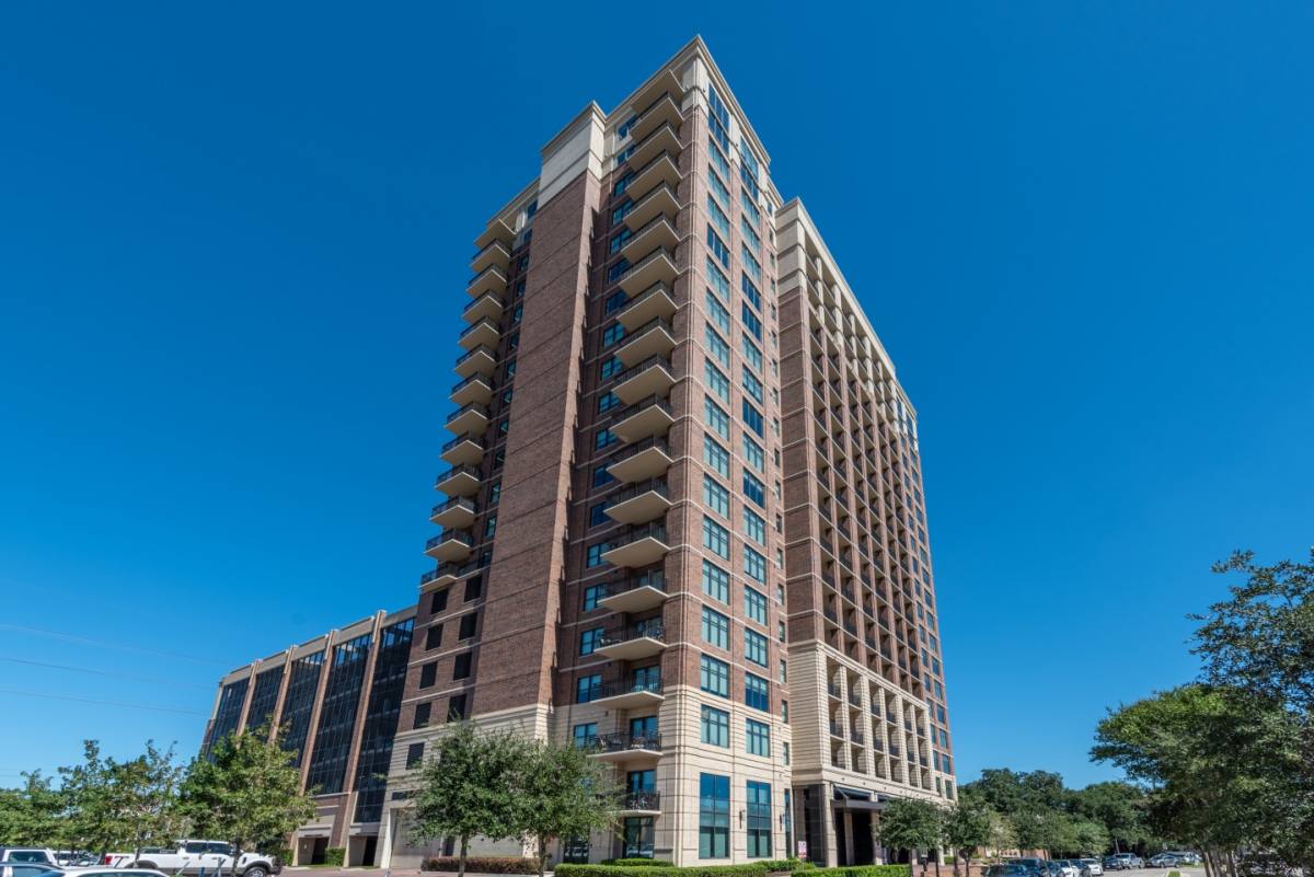 Apartment for rent at The Carter, 4 Chelsea Blvd, Houston, TX 77006