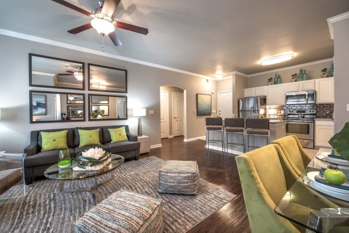 Apartment for rent at Olympus Las Colinas, 692 Lake Carolyn Parkway, Irving, TX 75039