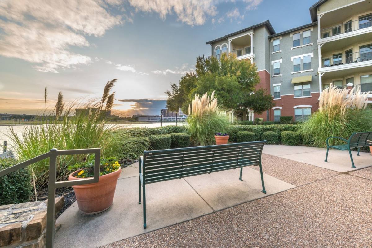 Apartment for rent at Olympus Las Colinas, 692 Lake Carolyn Parkway, Irving, TX 75039