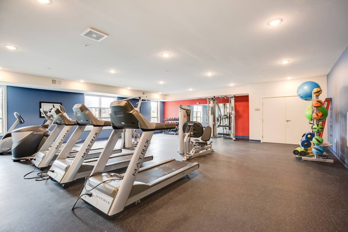 Apartment for rent at Lake Jonathan Flats, 3000 N Chestnut St, Chaska, MN 55318