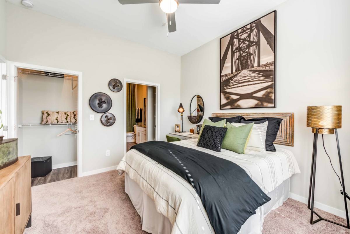 Apartment for rent at The Walcott at Jeffersonville, 222 W Maple St, Jeffersonville, IN 47130