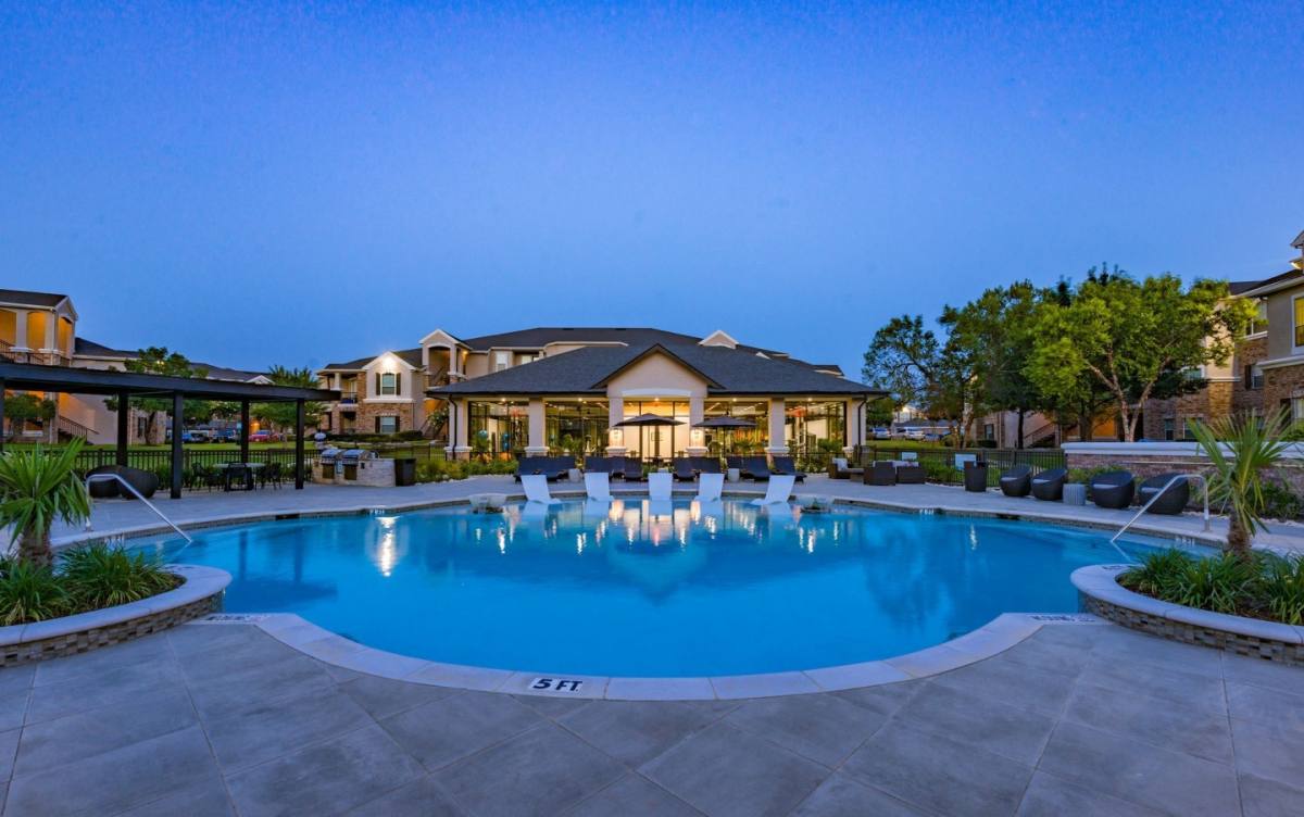 Apartment for rent at Cortland on Coyote Ridge, 4230 Fairway Dr, Carrollton, TX 75010