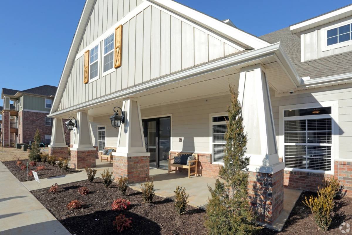 Townhouse for rent at Woodland Park, 4000 S Dixieland Rd, Rogers, AR 72758