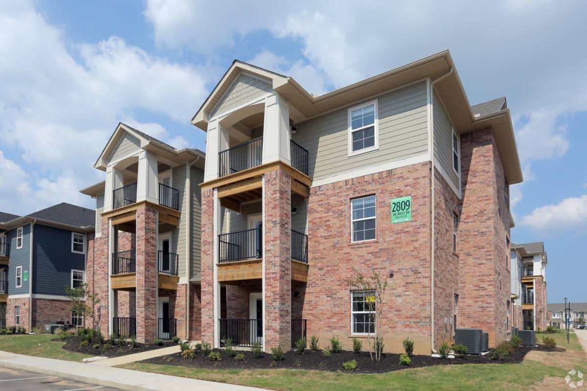 Townhouse for rent at Woodland Park, 4000 S Dixieland Rd, Rogers, AR 72758