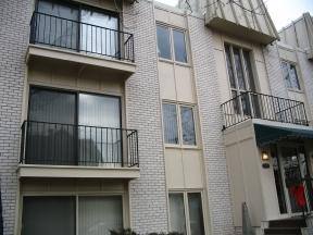 Apartment for rent at Diamond Lake, 100 W Diamond Lake Rd, Minneapolis, MN 55419