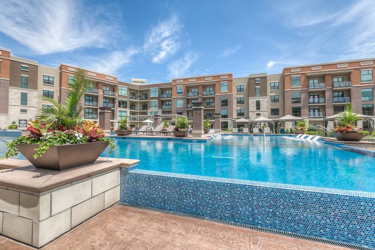Apartment for rent at The Royale at City Place, 10501 W 113th St, Overland Park, KS 66210